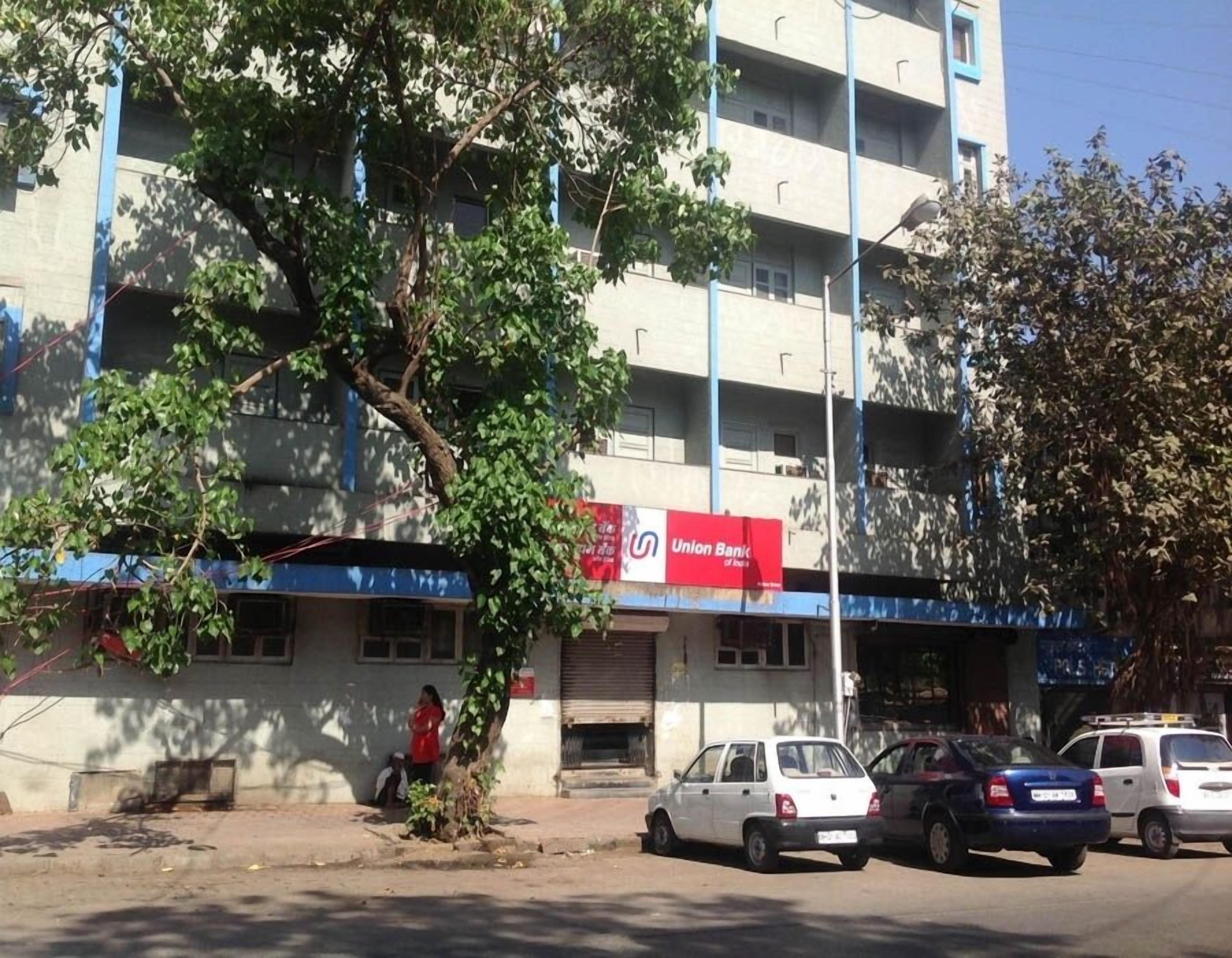 Pals Hotel, Mumbai